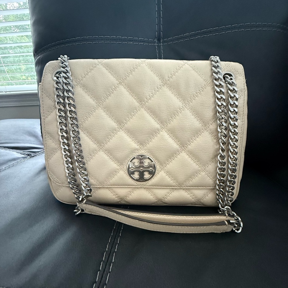 Tory Burch Cream Quilted Shoulder Bag with Silver Chain